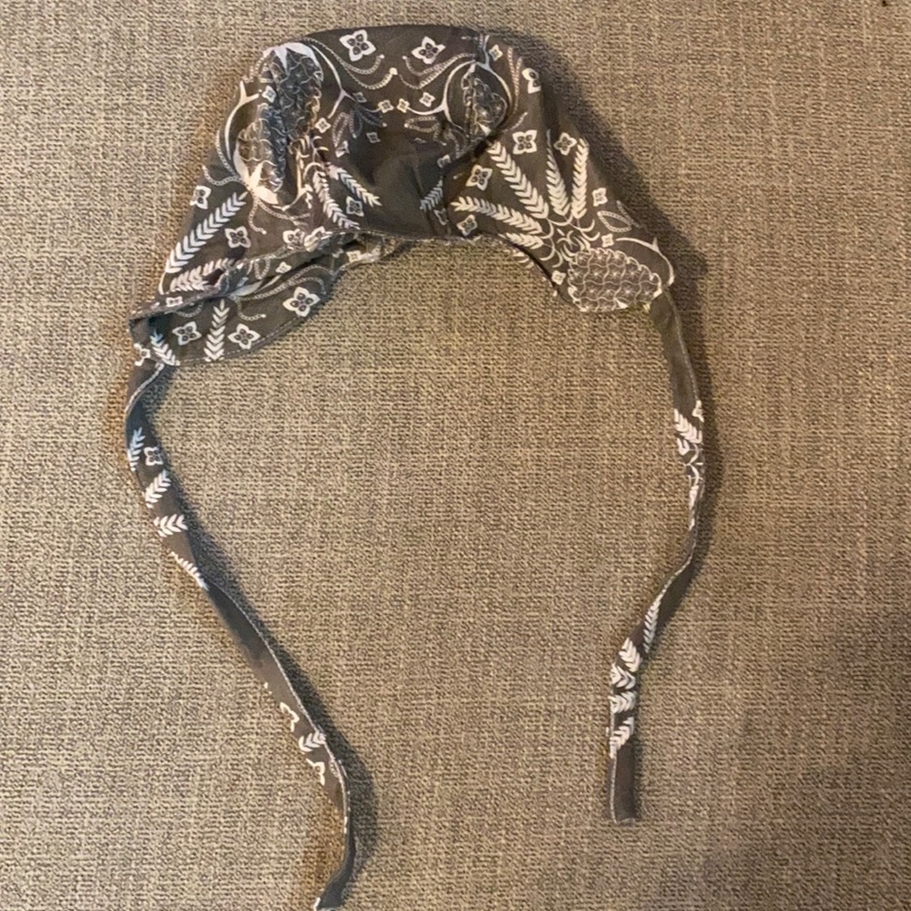 Kate Quinn bamboo “flight hat” 0-3 mos months